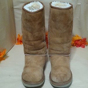 UGG boots sz 7